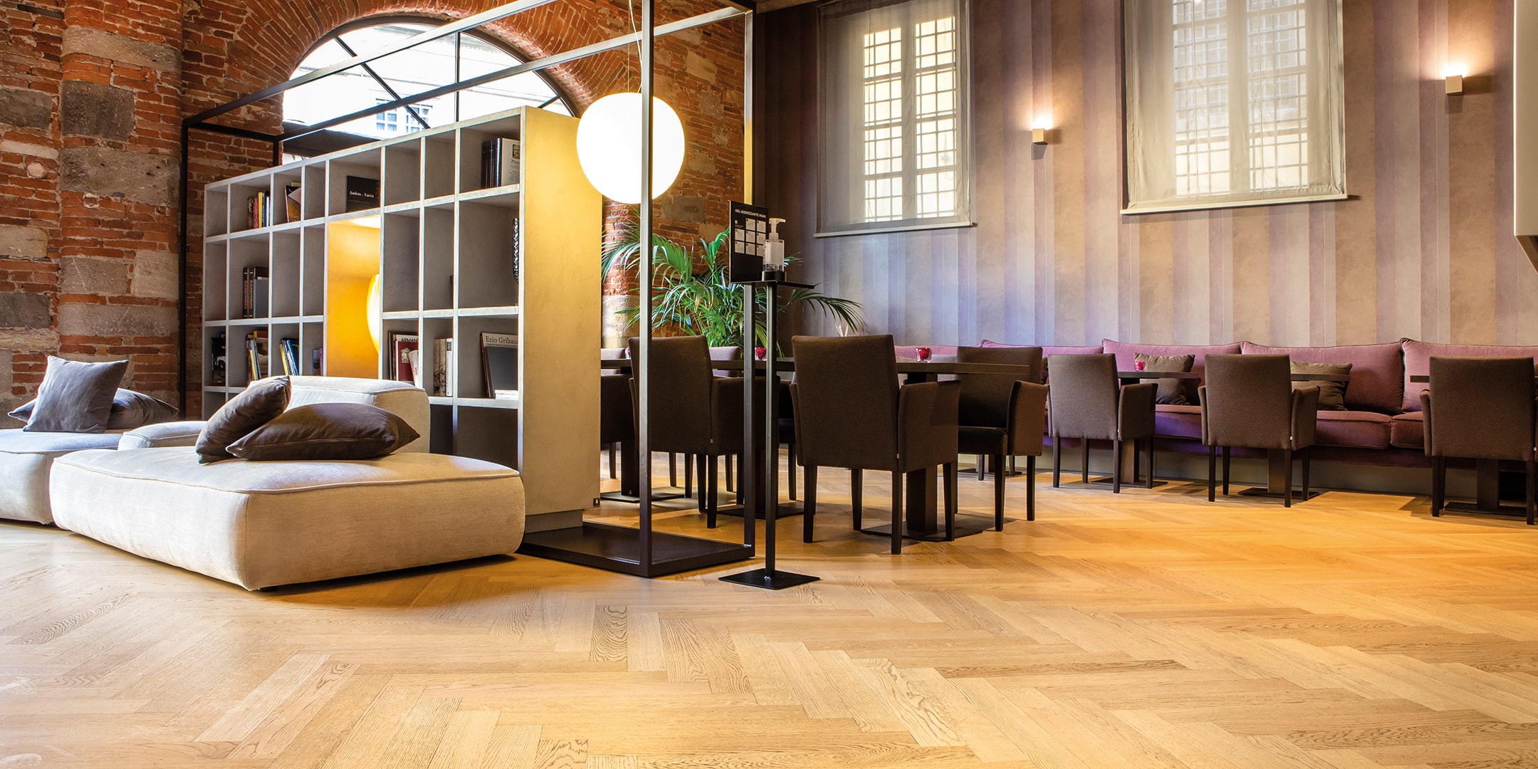 <b>Collection Grecale</b>Color Naturalizzato spina italiana